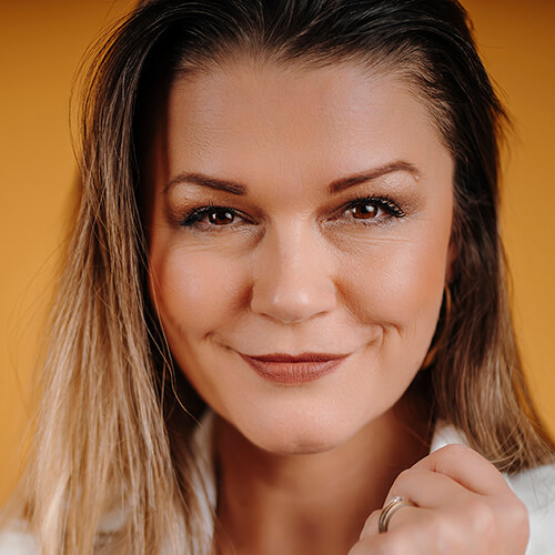 Fotograf i Aalborg og Nordjylland har taget et profilbillede af Maria Viki.